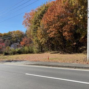 県道28号沿いの商業向き土地！