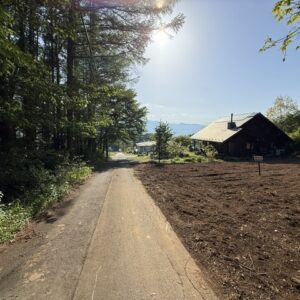 惠の陽光、潤う緑。家庭菜園も 北杜市明野町で始める、スローライフの第一歩 惠の陽光、潤う緑。家庭菜園も 北杜市明野町で始める、スローライフの第一歩
