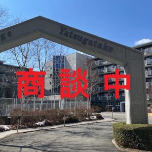 陽光あふれる４階・南向きのプライベート・ヴィラ。