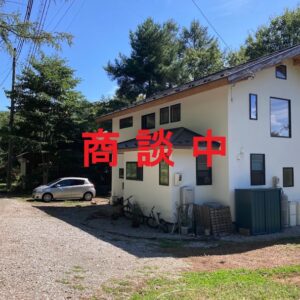 八ヶ岳の爽やかな風を、暮らしの中に。風の森建築の「壁が通気する家」